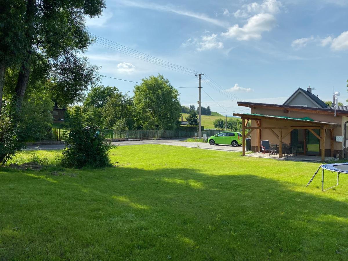 Bungalov V Beskydech Villa Frenstat pod Radhostem Luaran gambar