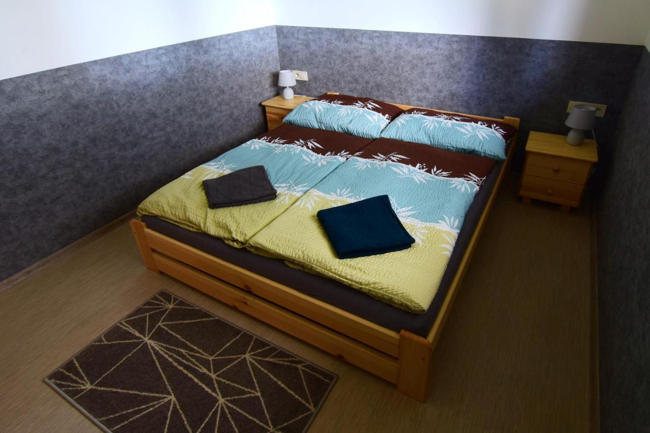 Bungalov V Beskydech Villa Frenstat pod Radhostem Luaran gambar